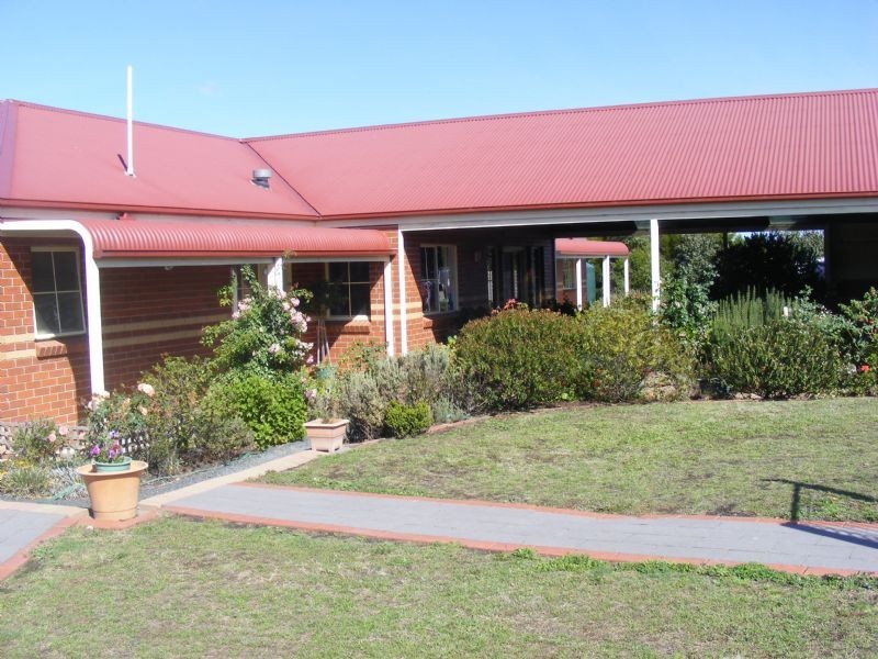 135 Gravel Pit Road, Inverloch VIC 3996