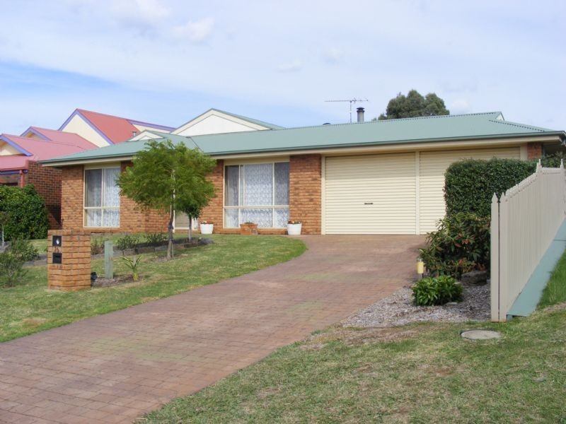 76 Parr, Leongatha VIC 3953
