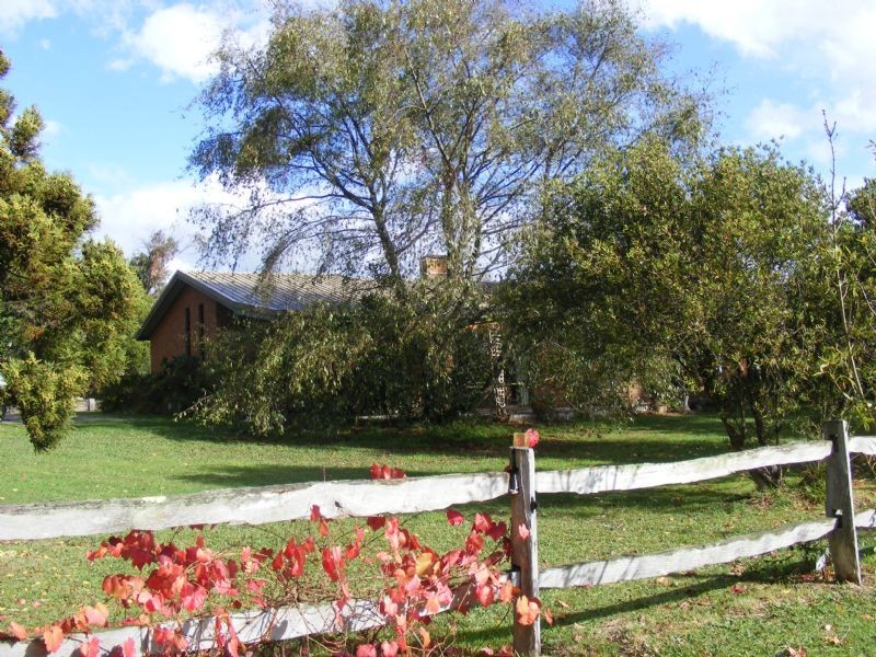 39 Kookaburra Drive, Koonwarra VIC 3954