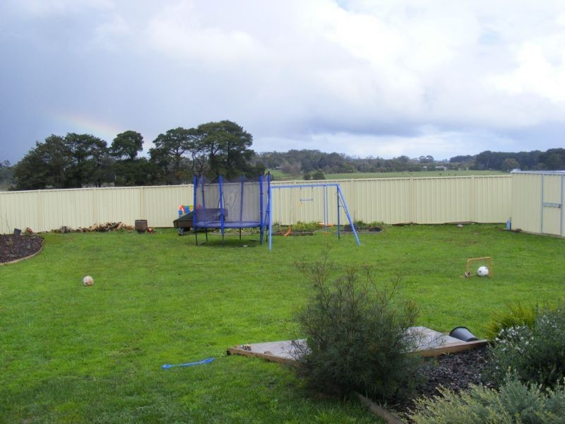 8 ELEANOR COURT, Leongatha VIC 3953