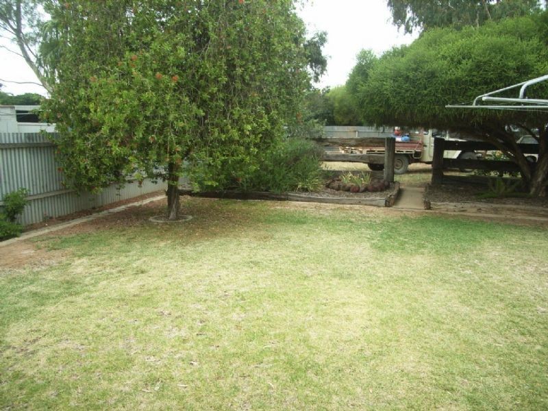 17 Henderson Street, Ouyen VIC 3490