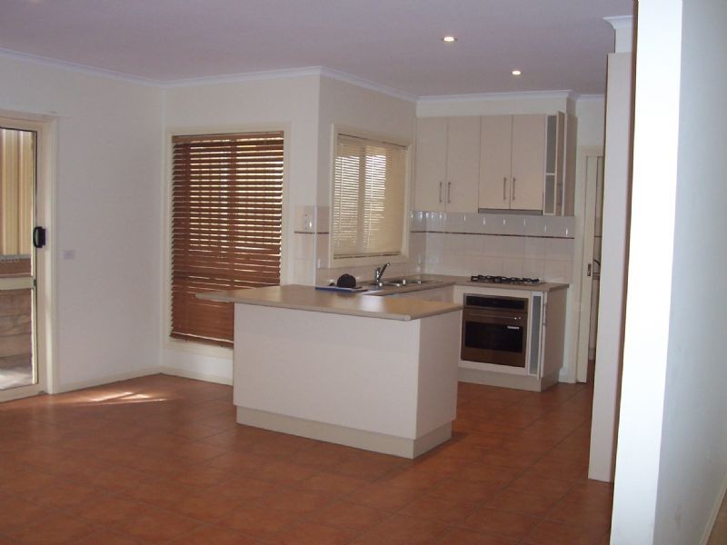 2/145 Riverside Avenue, Mildura VIC 3500