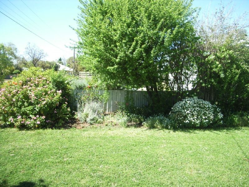 24 Floral Avenue East, Mildura VIC 3500