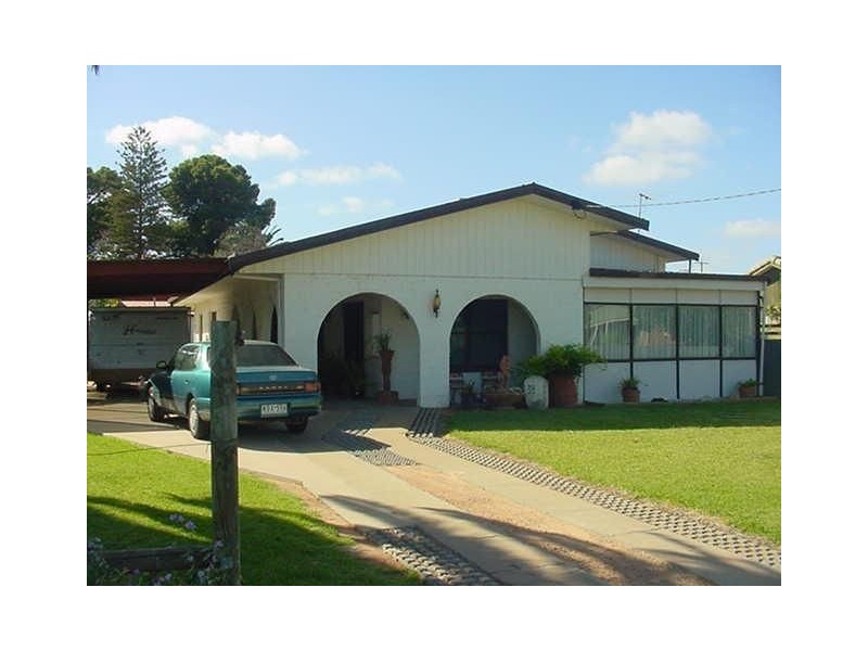 38 Cherry Avenue, Mildura VIC 3500