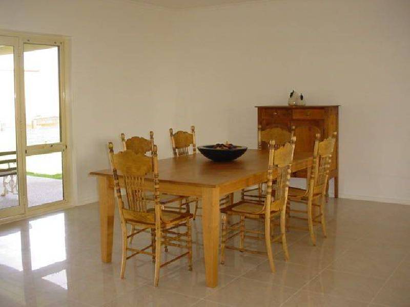 6 Robert Court, Gol Gol NSW 2738