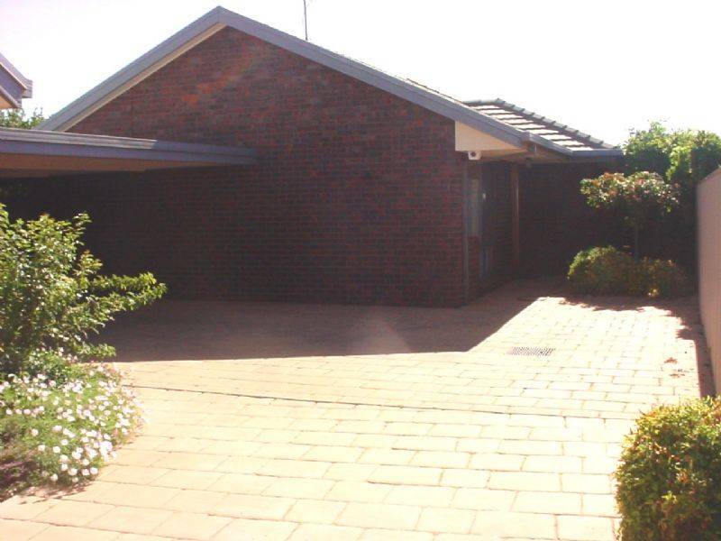 1/13 Belleview Drive, Irymple VIC 3498