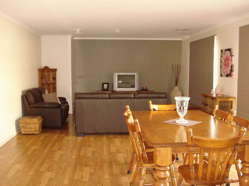 21 Canterbury Drive, Mildura VIC 3500