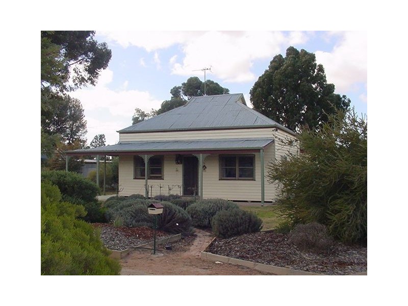 65 Farrell Street, Ouyen VIC 3490
