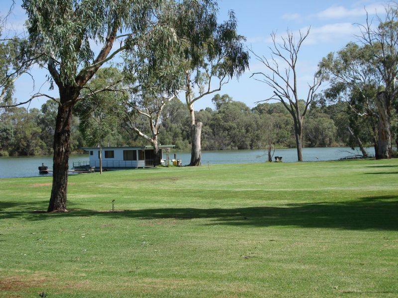 61 Carramar Drive, Gol Gol NSW 2738