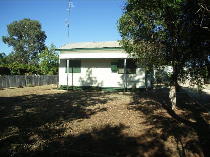 24 Henderson Street, Ouyen VIC 3490