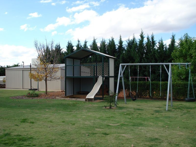 17 Riverview Rise, Gol Gol NSW 2738