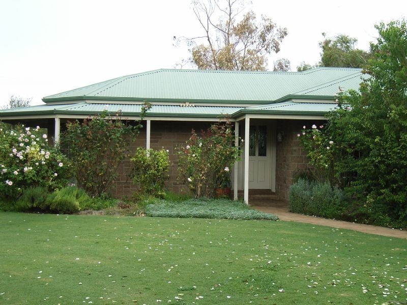 121 Flora Avenue, Mildura VIC 3500