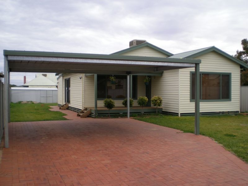 34 Magnolia Avenue, Mildura VIC 3500
