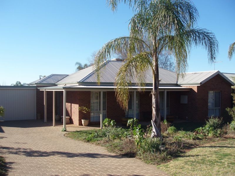 11 Tower Court, Buronga NSW 2739