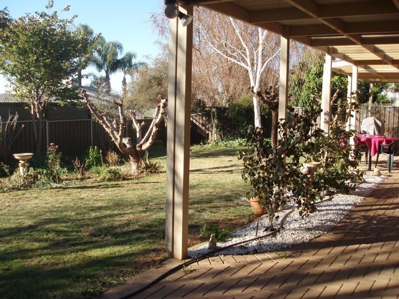 11 Tower Court, Buronga NSW 2739