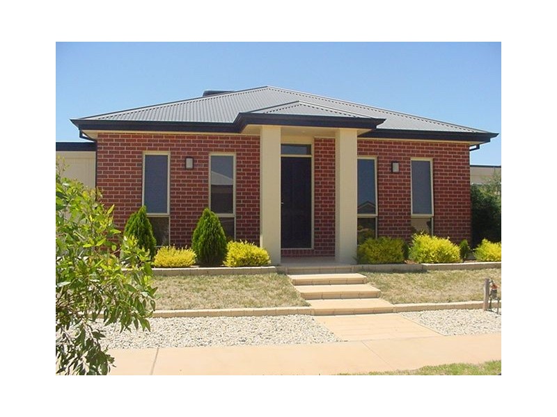 2 Essex Court, Mildura VIC 3500
