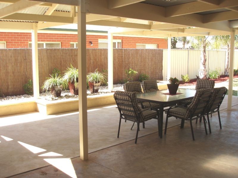 8 Belleview Court, Irymple VIC 3498