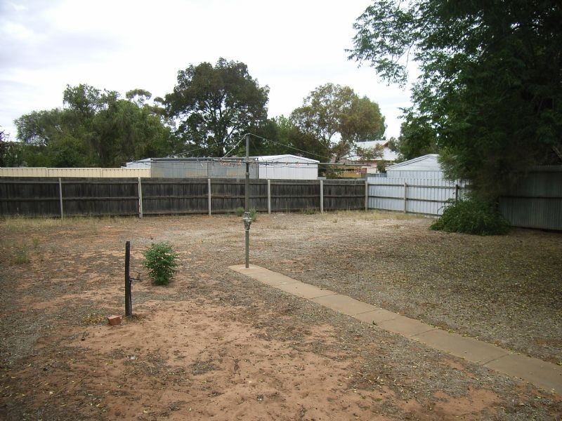19 Namoi Avenue, Red Cliffs VIC 3496