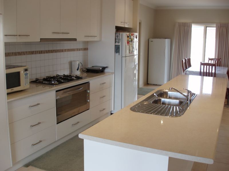 5 Barraclough Way, Mildura VIC 3500