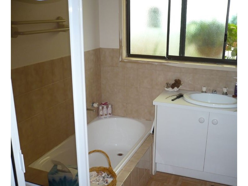 48 Main Avenue North, Merbein VIC 3505