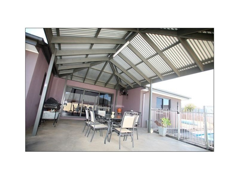 22 Katrina Court, Gol Gol NSW 2738