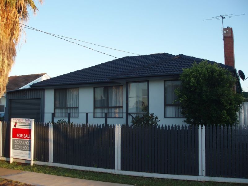 11 Brian Crescent, Mildura VIC 3500