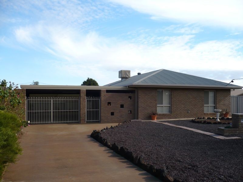 2 Nicholls Court, Red Cliffs VIC 3496