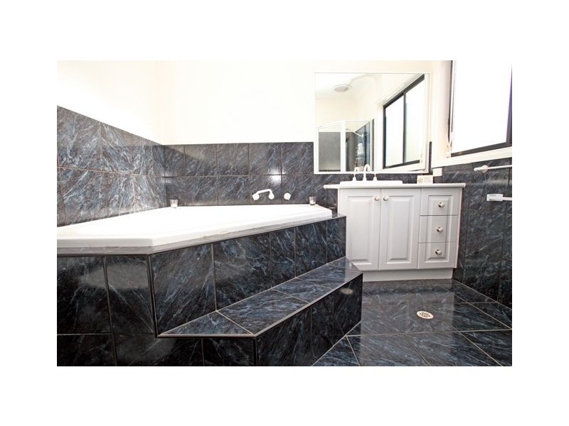 25 Woodley Drive, Mildura VIC 3500