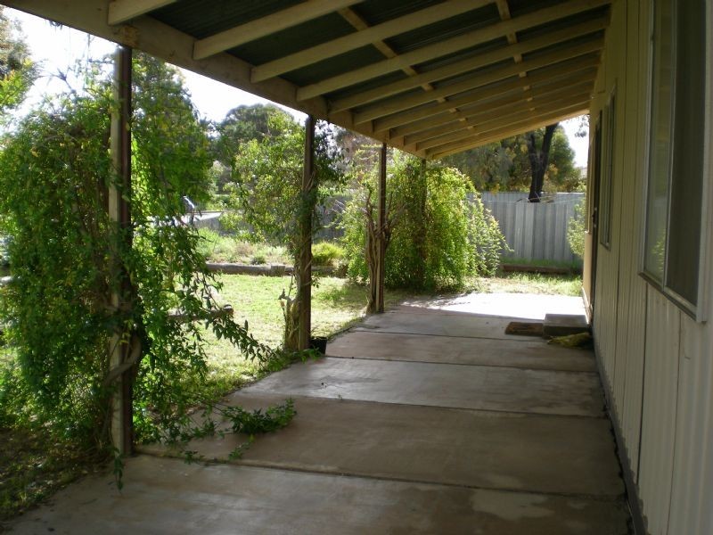 19 Henderson Street, Ouyen VIC 3490