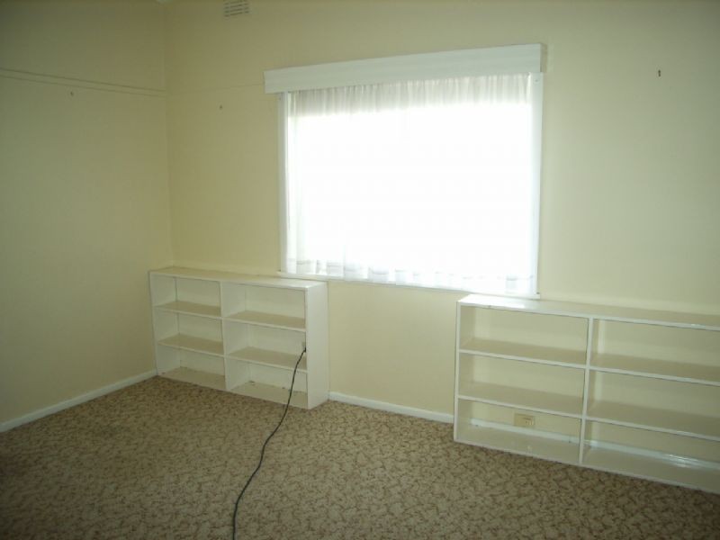 19 Henderson Street, Ouyen VIC 3490