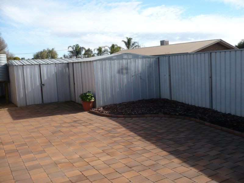 2 Nicholls Court, Red Cliffs VIC 3496