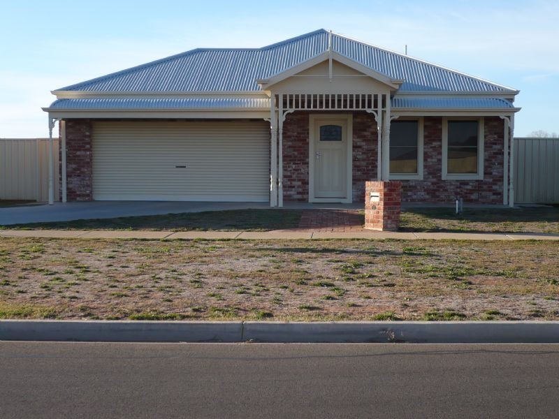 98 Dyar Avenue, Mildura VIC 3500