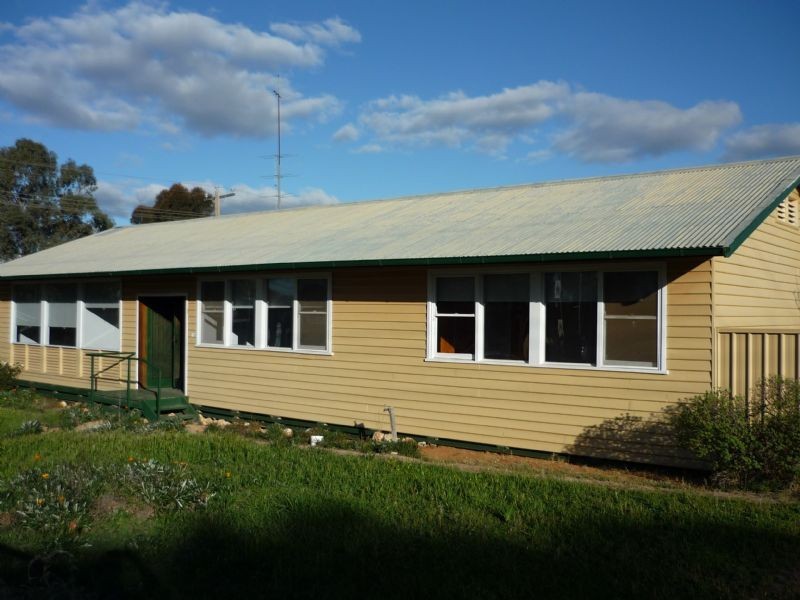 14  Gregory Street, Ouyen VIC 3490