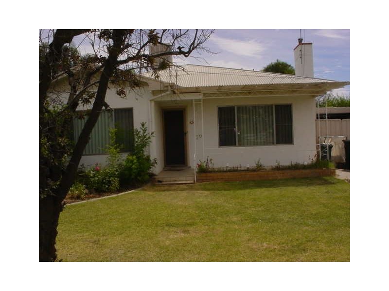 26 Leonard St, Mildura VIC 3500