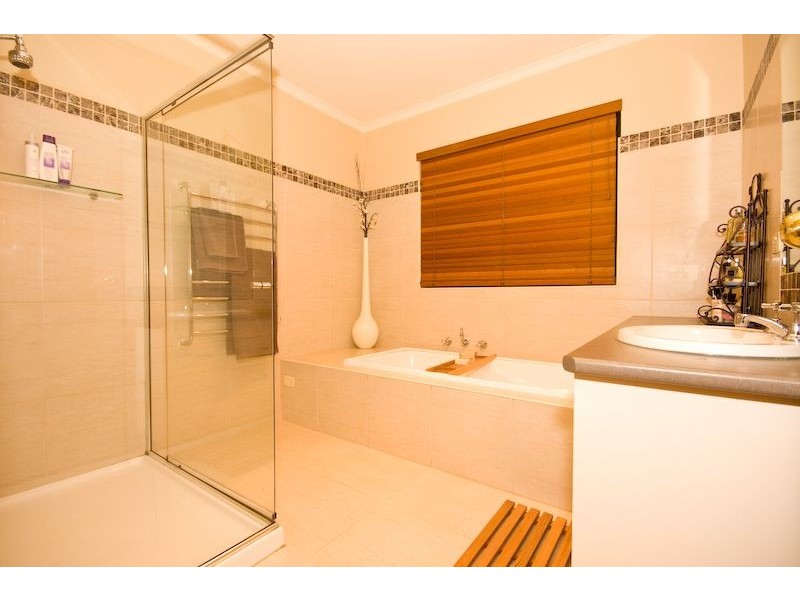 16  Tapio Street, Gol Gol NSW 2738