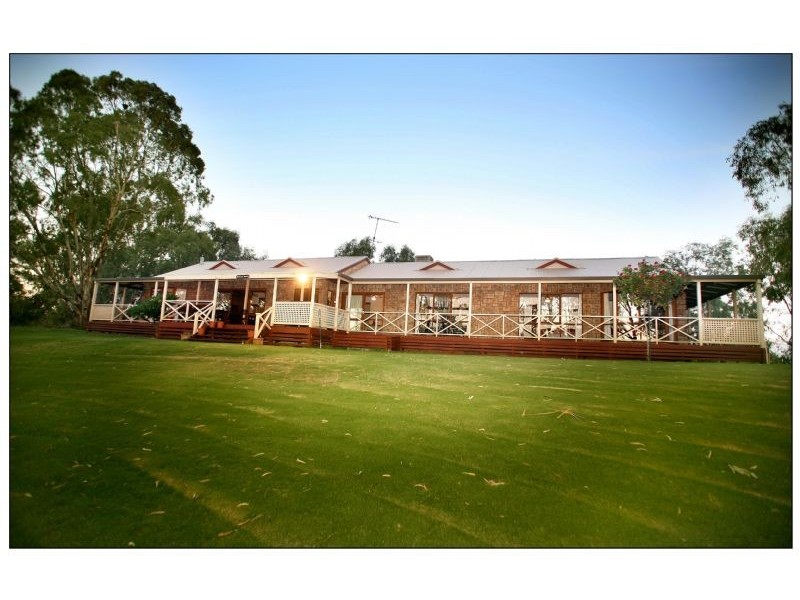 404 Pitman Avenue, Buronga NSW 2739