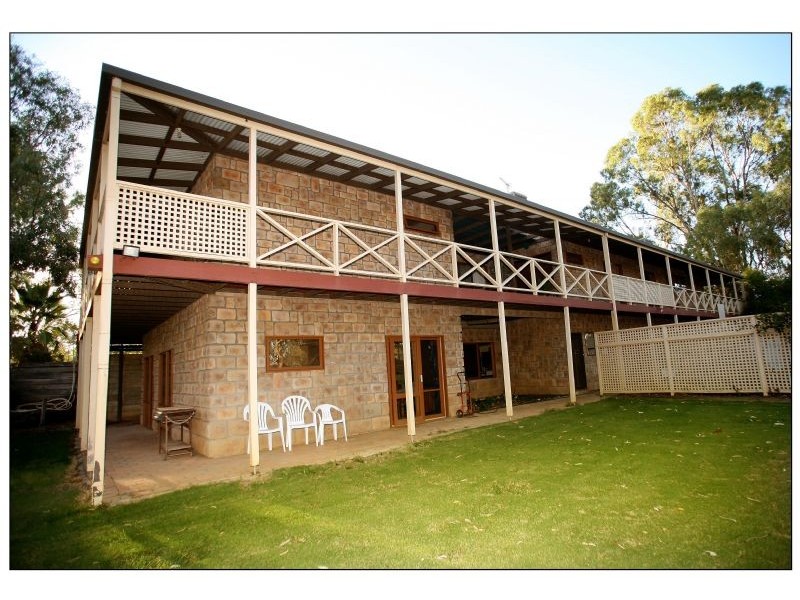 404 Pitman Avenue, Buronga NSW 2739