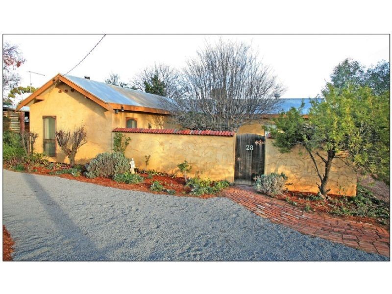 28 Sturt Highway, Buronga NSW 2739