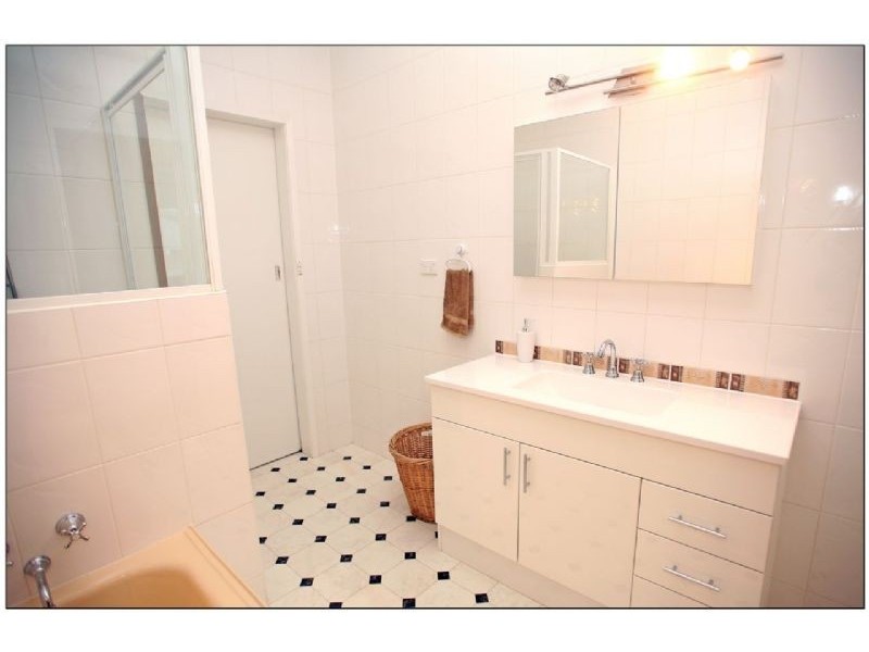 28 Sturt Highway, Buronga NSW 2739