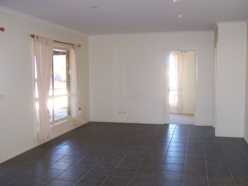 174 Pitman Avenue, Gol Gol NSW 2738