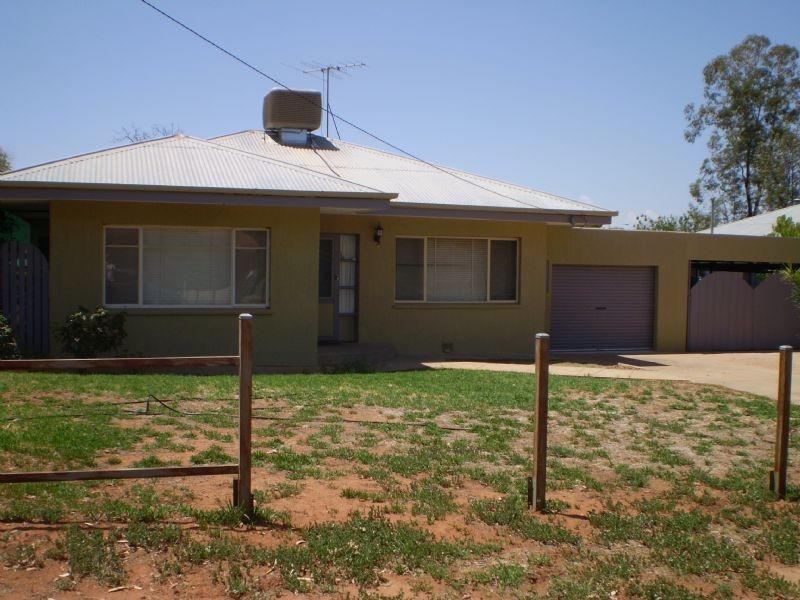 4 Churchill Street, Buronga NSW 2739