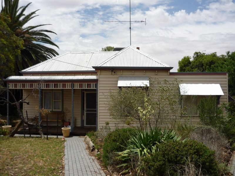 1-3 Oke Street, Ouyen VIC 3490