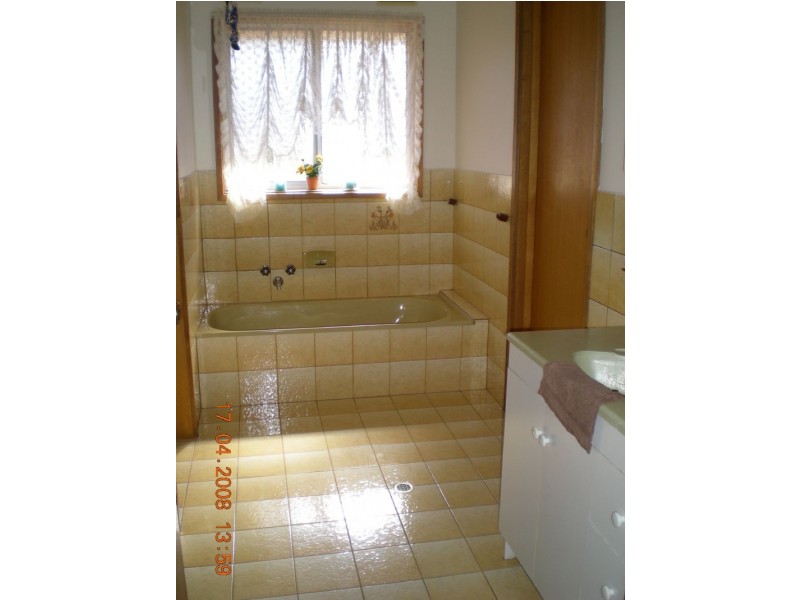 21 Euneva Drive, Mildura VIC 3500