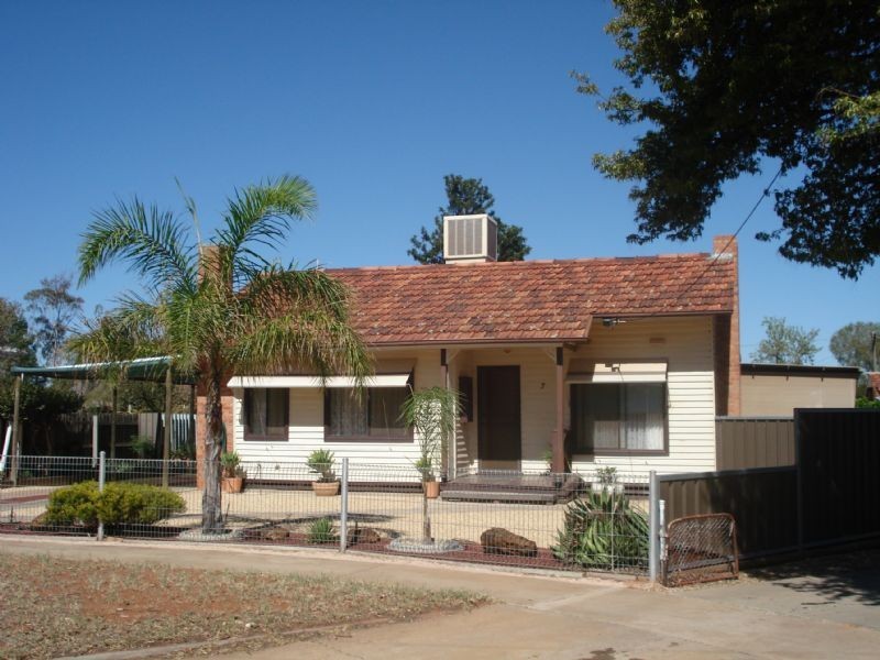 7 West Cliffs Crescent, Red Cliffs VIC 3496