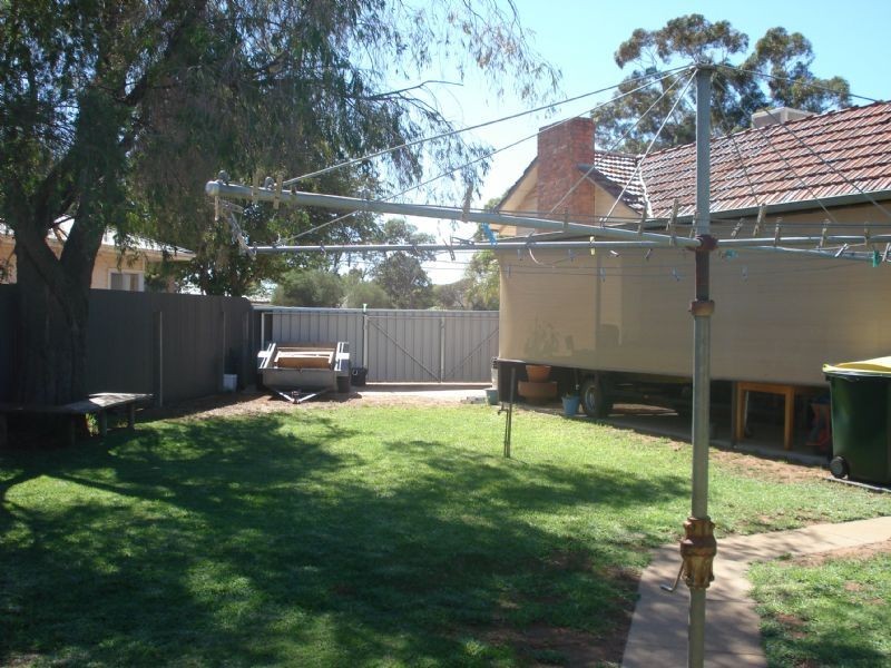 7 West Cliffs Crescent, Red Cliffs VIC 3496