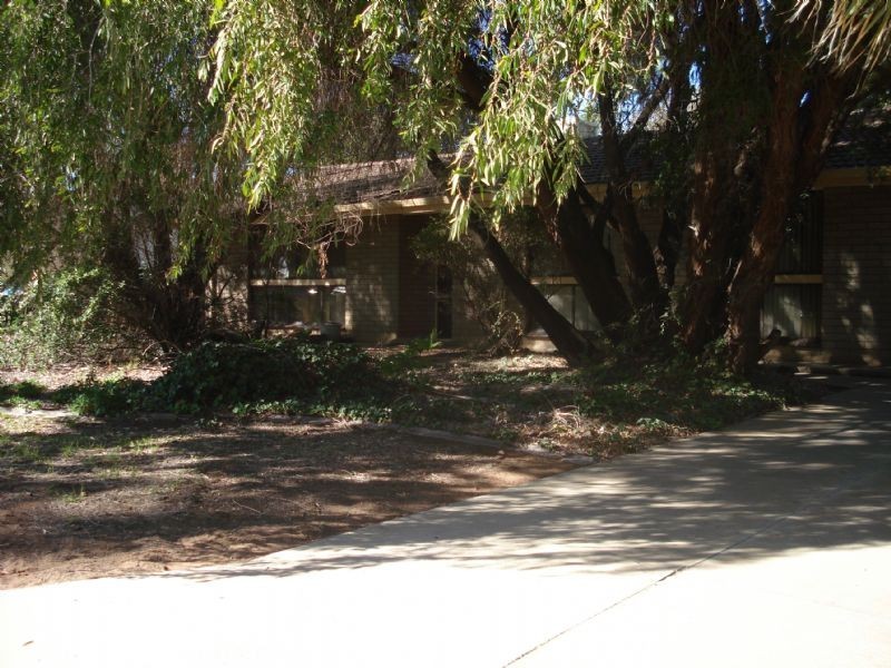 2 Orana Crescent, Buronga NSW 2739