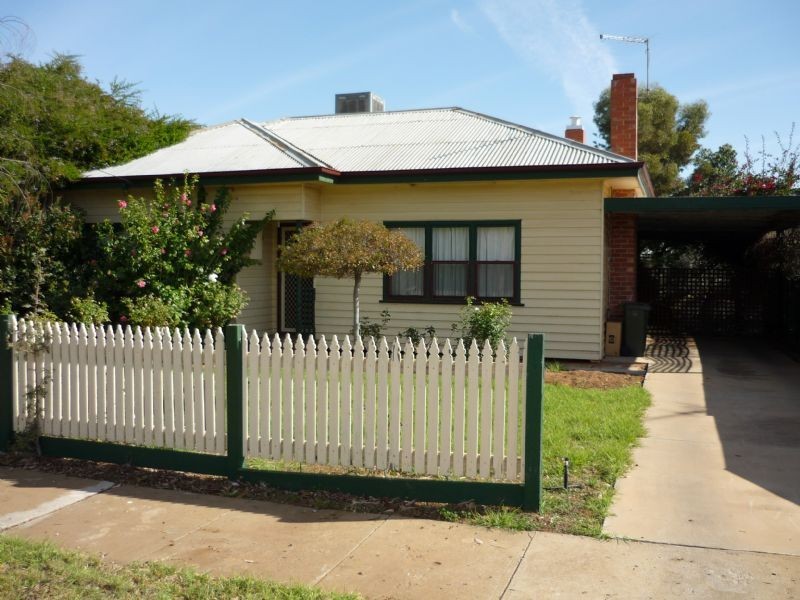 17 Floral Avenue West, Mildura VIC 3500