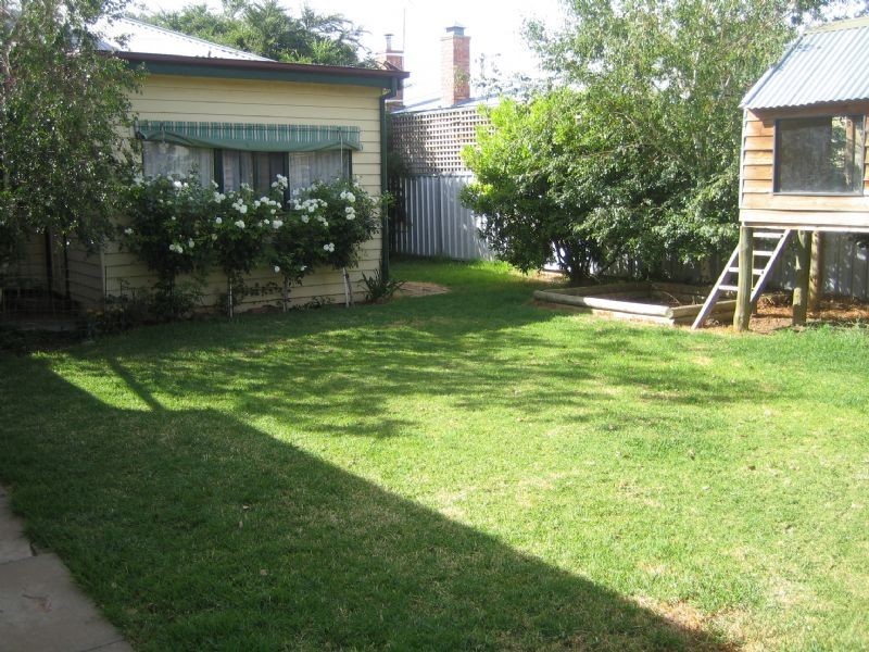 17 Floral Avenue West, Mildura VIC 3500