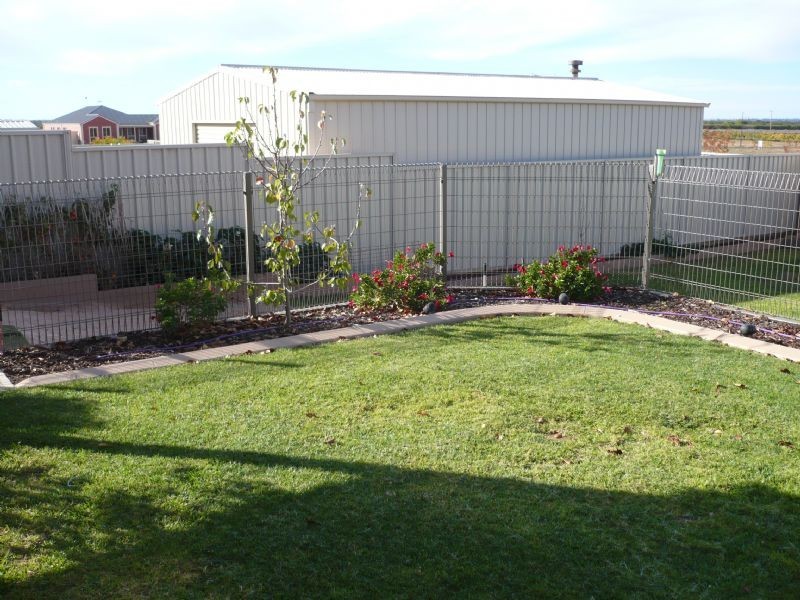 24 Melaleuca Street, Buronga NSW 2739