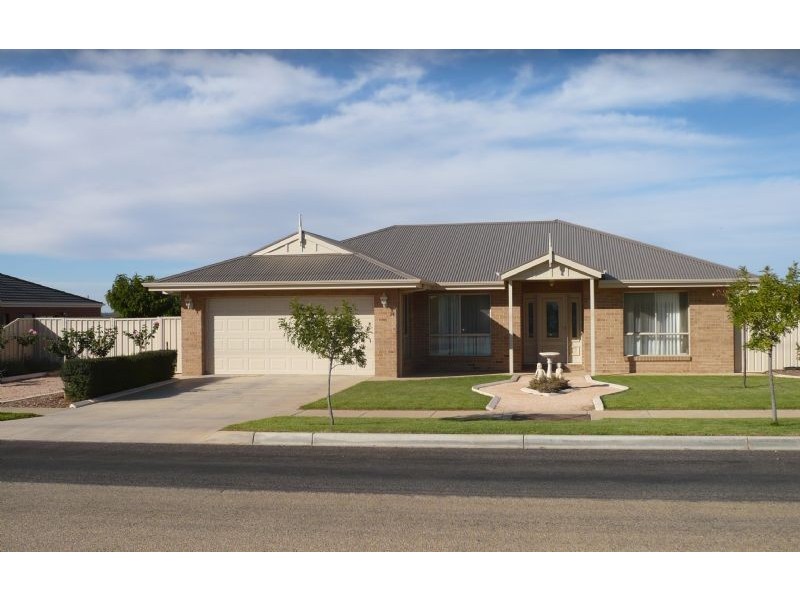 24 Melaleuca Street, Buronga NSW 2739